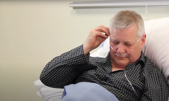 Reduce the pressure with nasal cannula with ear guards