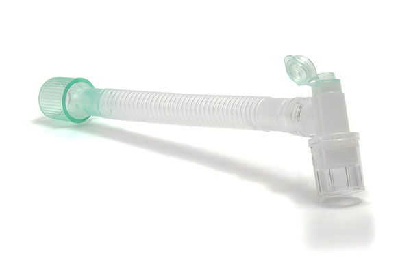 Flexible double swivel catheter mount, 22mm ID - flip top cap with 7.6mm port - 22mm OD/15mm ID, ≥170mm